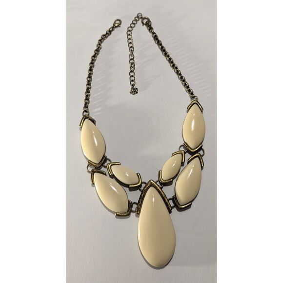 Premier Design Bold Cream and Gold Tone Statement Necklace - Picture 7 of 9